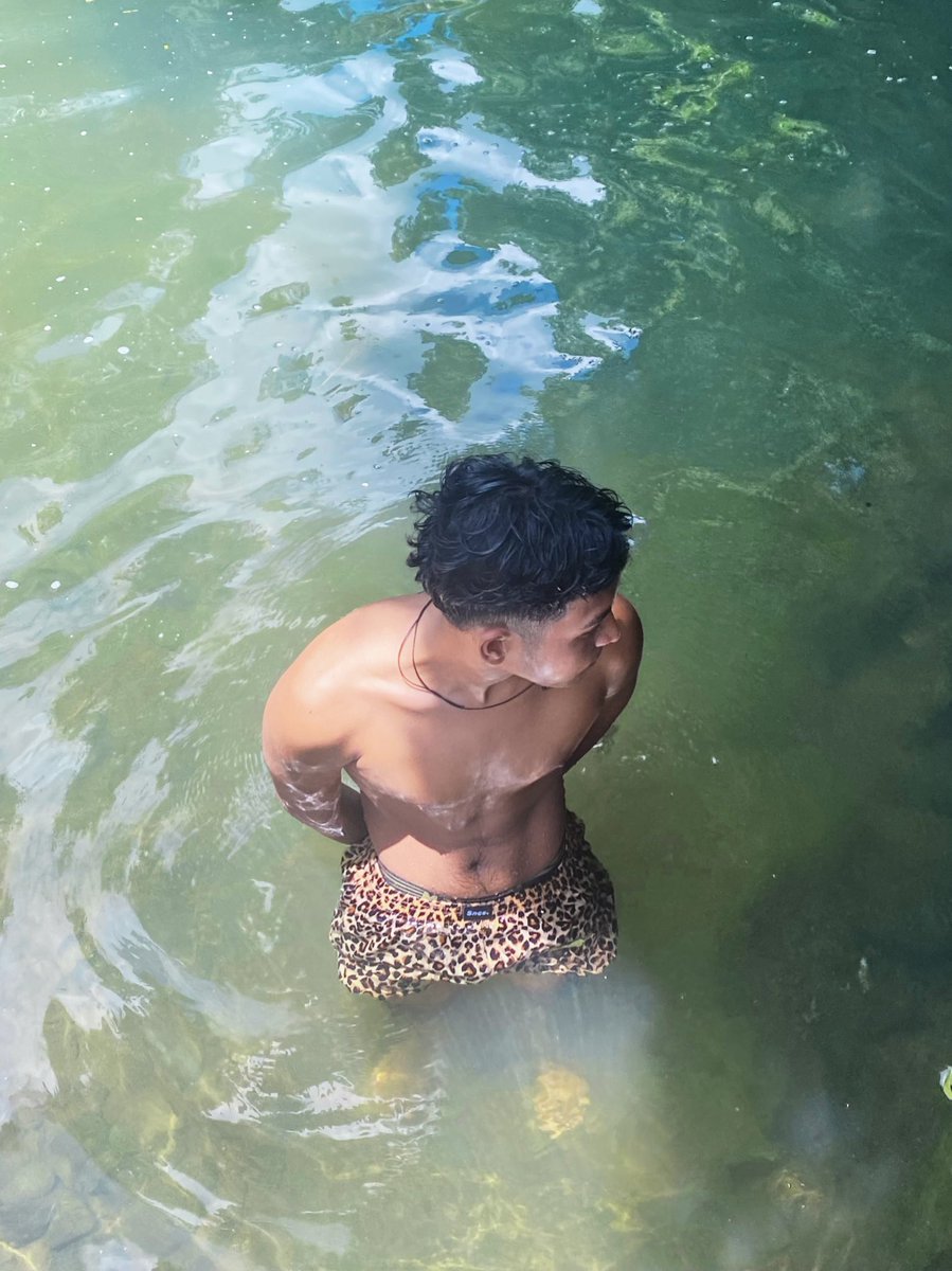 mau cuddle sambil nyelam boleh?