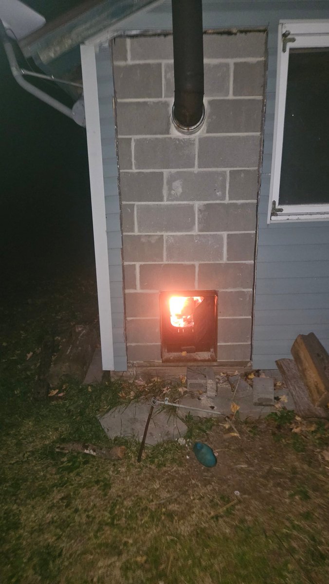 Brazzy70's tweet photo. Little early sauna before the hunt .#DaUP https://t.co/hxxFt3vkLX