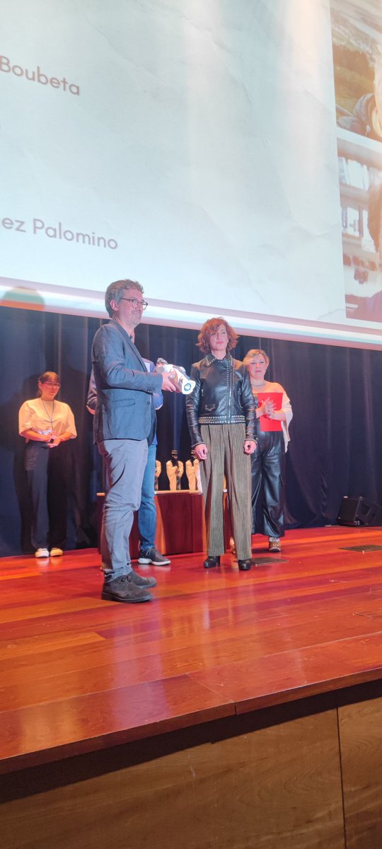 Gañador do premio na modalidade de Investigación en Ciencias Sociais e Humanidade o Proxecto Nomes e Voces, do Grupo de Investigación Histagra (USC), coordinado por <a href="/lourenzofp/">Lourenzo Fernández Prieto</a> Parabéns!