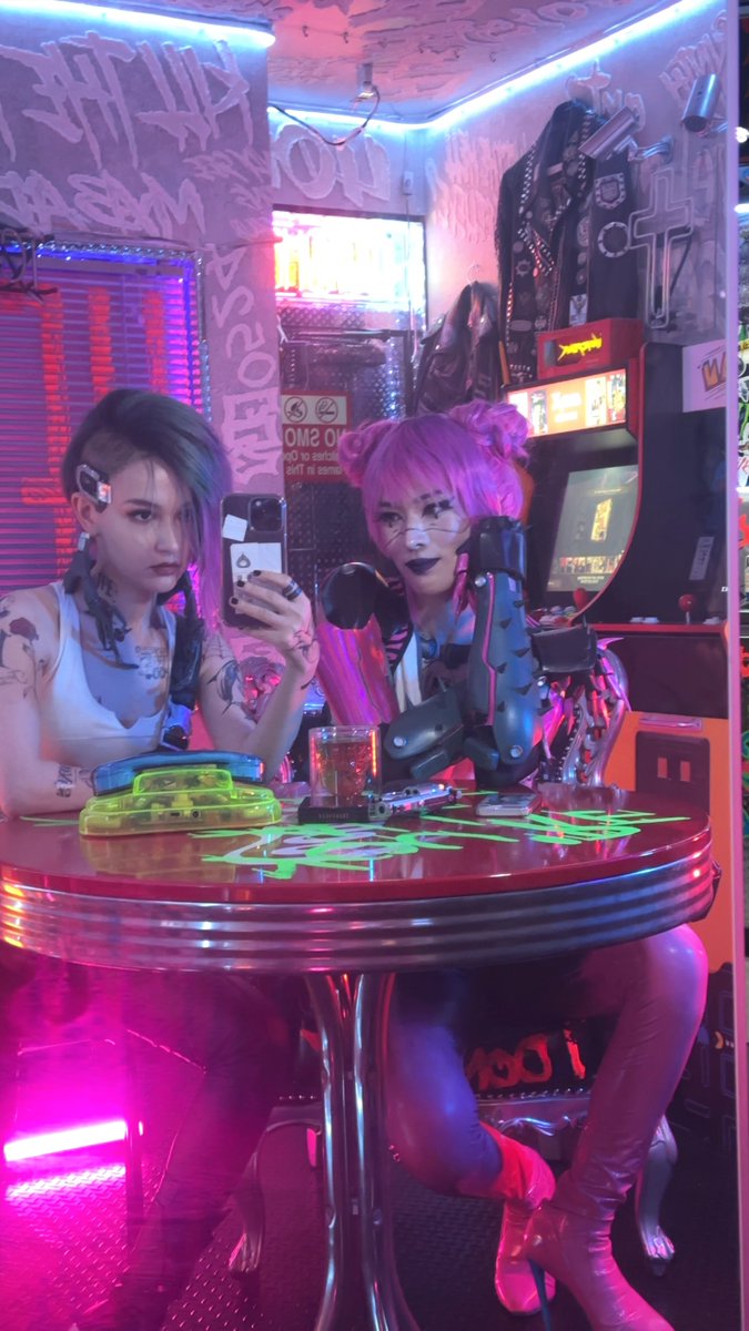 jasminex21's tweet photo. 開店準備中🕔
#Cyberpunk2077 #サイバーパンク2077 https://t.co/Tr7jrjfs5X