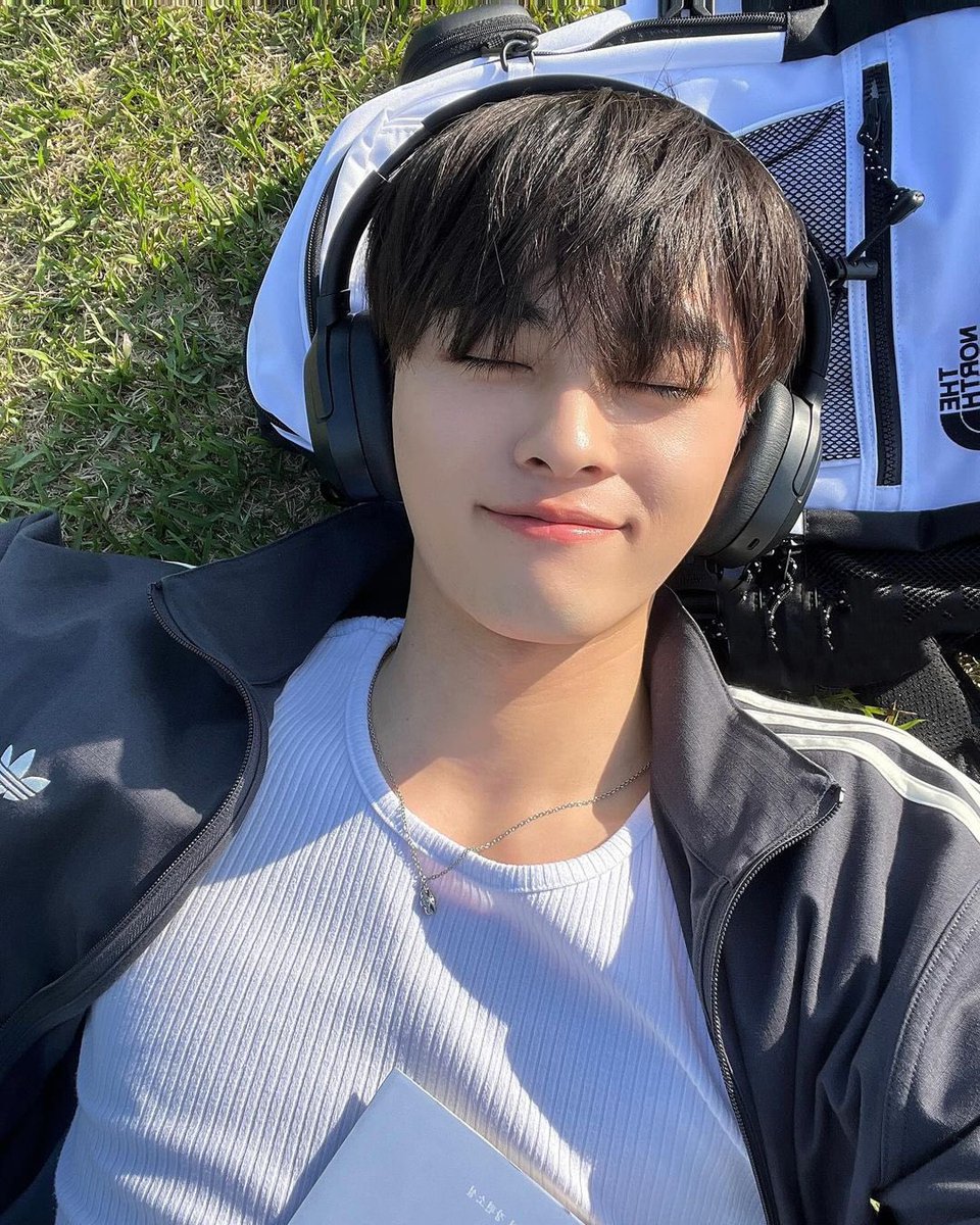 みて、アンジュンウォンインスタ過去画無双してる 全人類付き合った