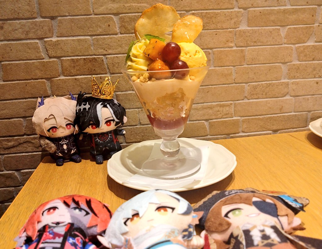 wagama2bocchama's tweet photo. birthday party yipeee!!🥳💕
#LucienLunarisDay https://t.co/HL2Z0vdWdv