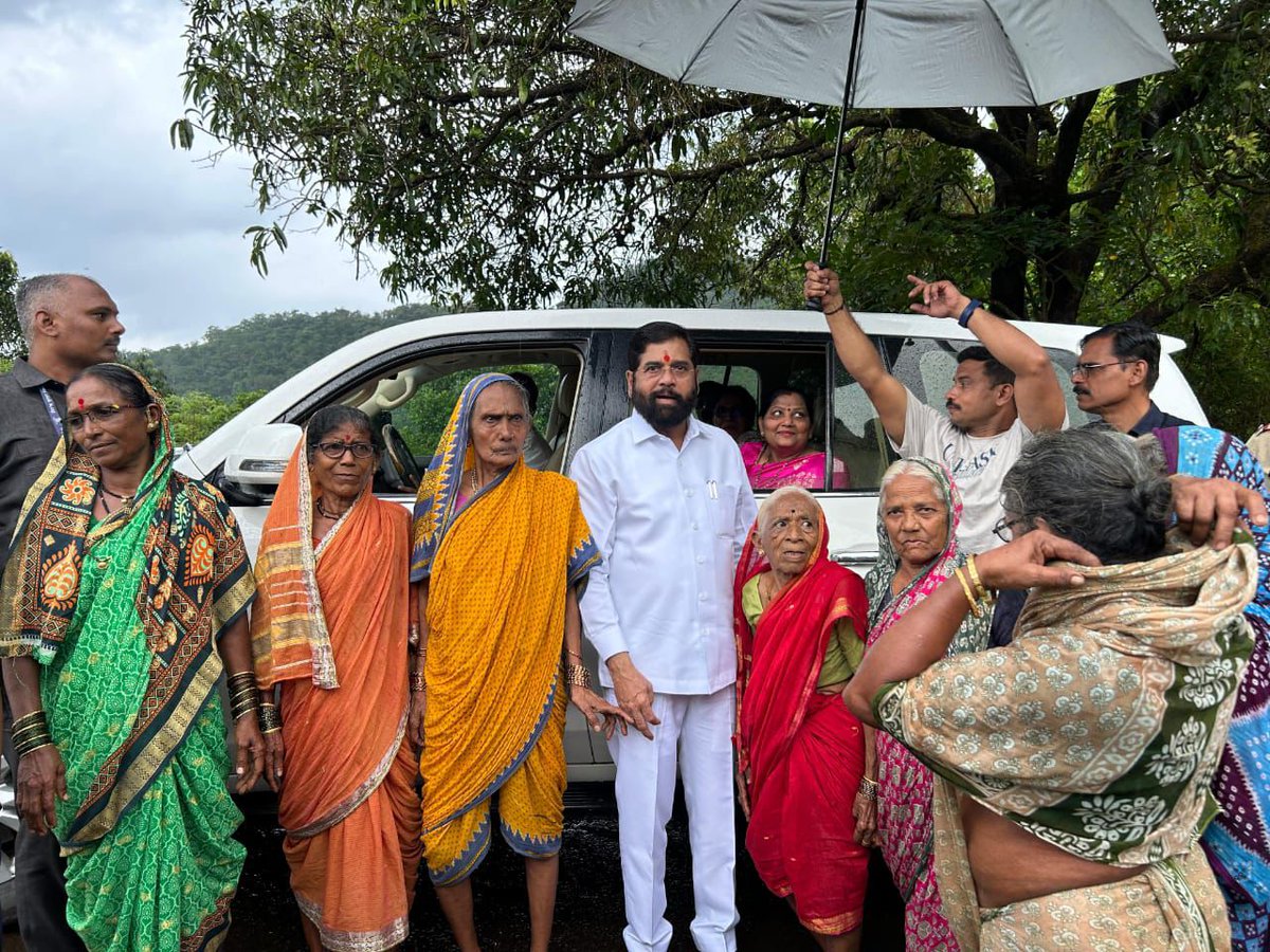 JivanPachpute's tweet photo. अशीच गावातील लोकांशी नाळ हवी.... #भाई ❤️
@mieknathshinde https://t.co/8OTVFJOYuo