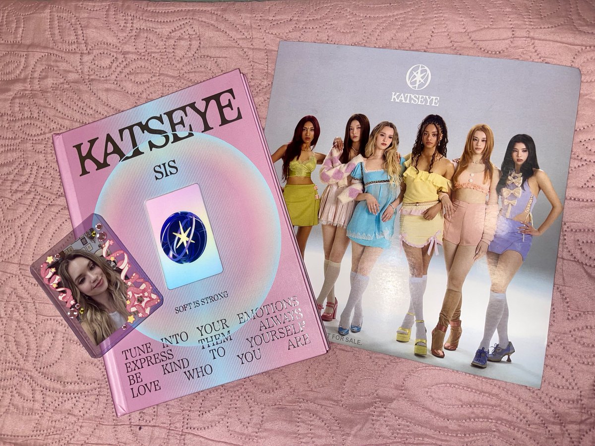 jihyobrainrot's tweet image. had the best time last night 🥹💜 glad to have met some fellow filo eyekons! 

tysm for having us, @UMG_PH !! 🫶🏼

#KATSEYEDreamToDebutPHParty #DreamToDebutPHParty #EYEKONS @katseyeworld