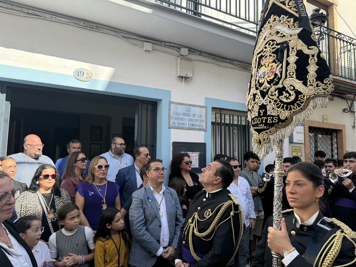 hdadjesusalgaba's tweet photo. El pasacalles de @SagradaColumna , llega a la querida hermandad @HdadPurisima
#suenacolumnayazotes
#JesusLaAlgaba #Madruga #MisionJesusLaAlgaba
#JesusdelosAbrazosInfinito
#DamadeAzul
#MujerVestidadeSol https://t.co/JoOvrgNsJR