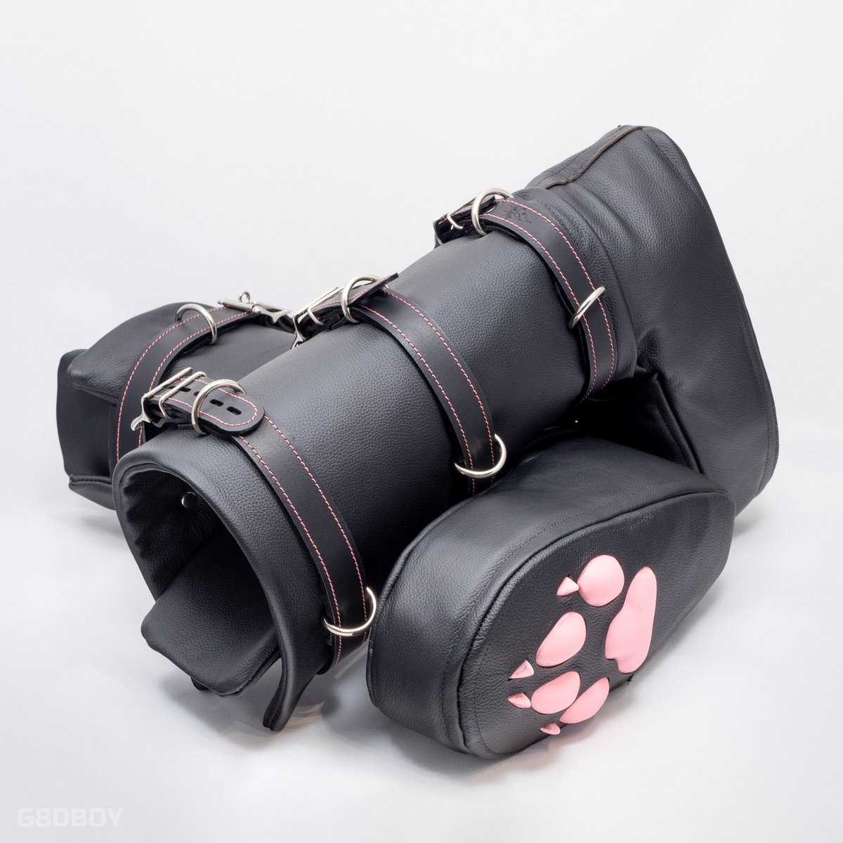 For cold winter days, we recommend our custom shoes :)

g8dboy.eu/en/shoes/38-BO…