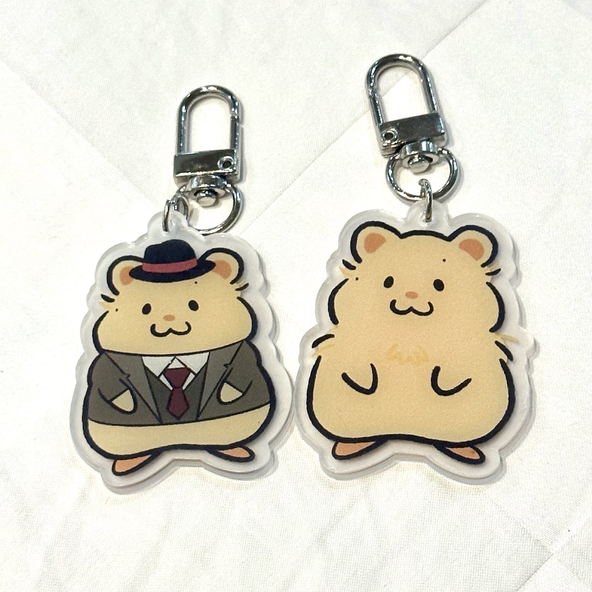 wts/lfb | heeseung’s jazz club random acrylic keyring 🎙️ 

   𓈀 Php 100; 1 week dop 
   𓈀 acrylic keyring is random (2 avail) 
   𓈀 reply mine to claim

# heeseung enhypen for sale selling birthday cse cupsleeve event hamster keychain kr