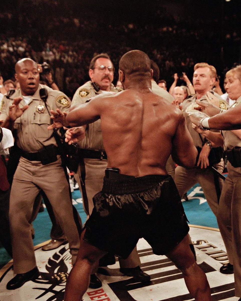 culturejpg's tweet photo. Mike Tyson 🔥 https://t.co/vGScHdT0oE