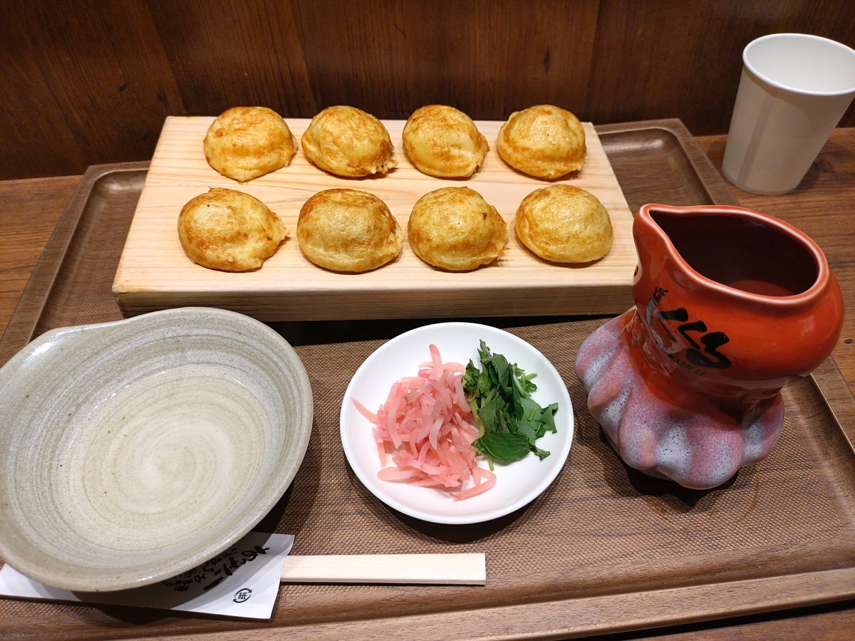 <a href="/kino_kitamo/">tomo</a> いつも素敵な☺夕食ですね！夕食が適当だったので出先で食べたランチ画像になります！😁天ぷら定食を頂き！その後明石焼きを食べました☺