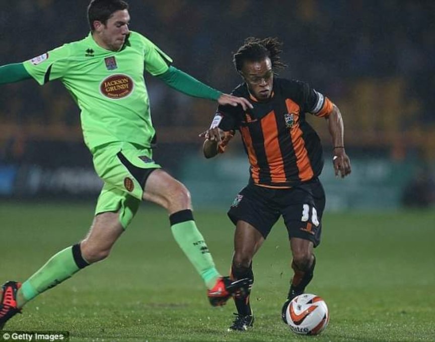 Onside Offside ⚽ tweet media