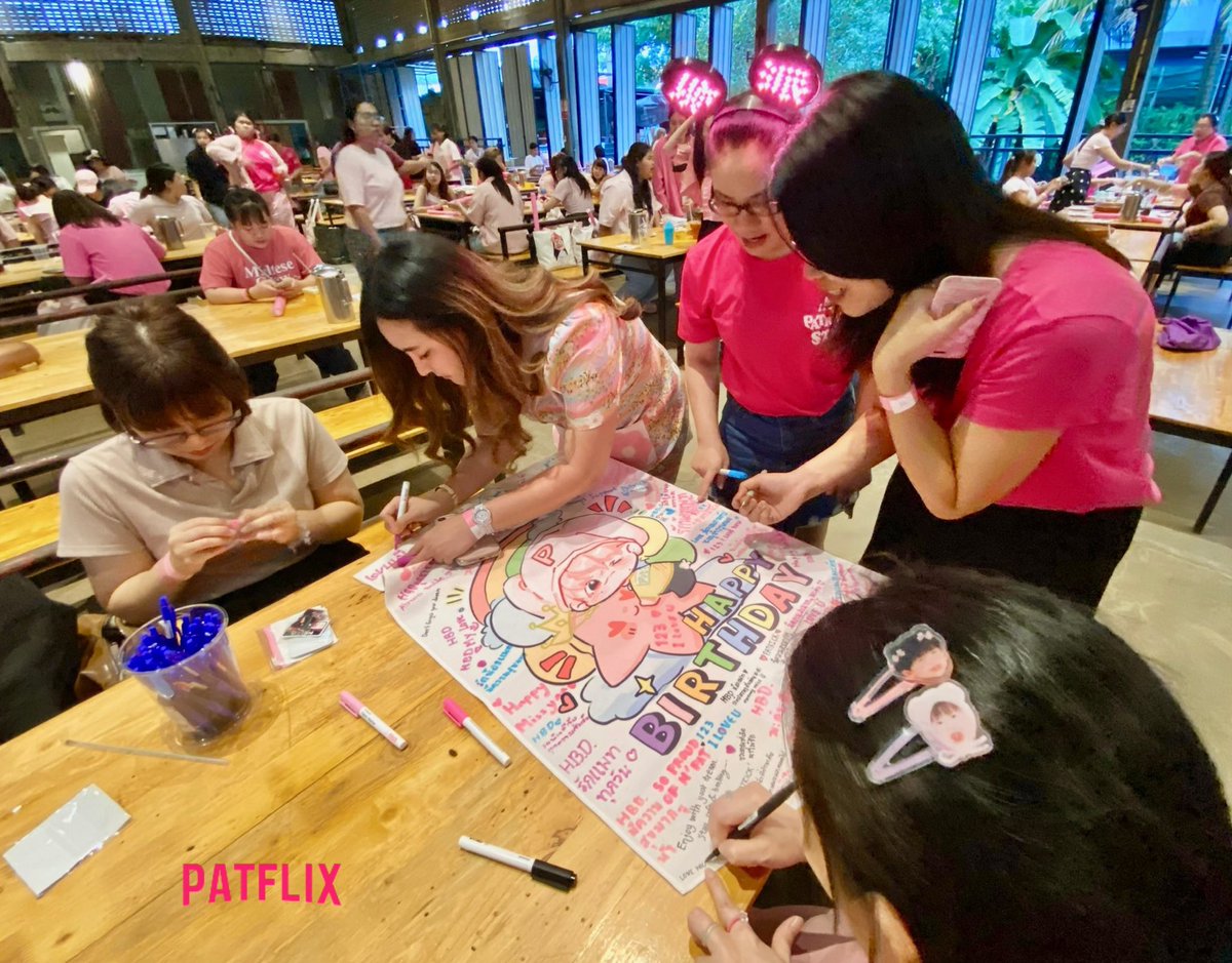 patrick_thfc's tweet photo. ฝั่ง #สาวดาวบางโพนั้นโก้จริงๆ ก็เริ่มแล้วนะค้าบบ～

@patrick_pppat
#Patrick21stBDProject
#แพทริค #PatrickFinkler #尹浩宇 
#Patrick尹浩宇 #แพทริคณัฐวรรธ์ https://t.co/aBDzanRElo
