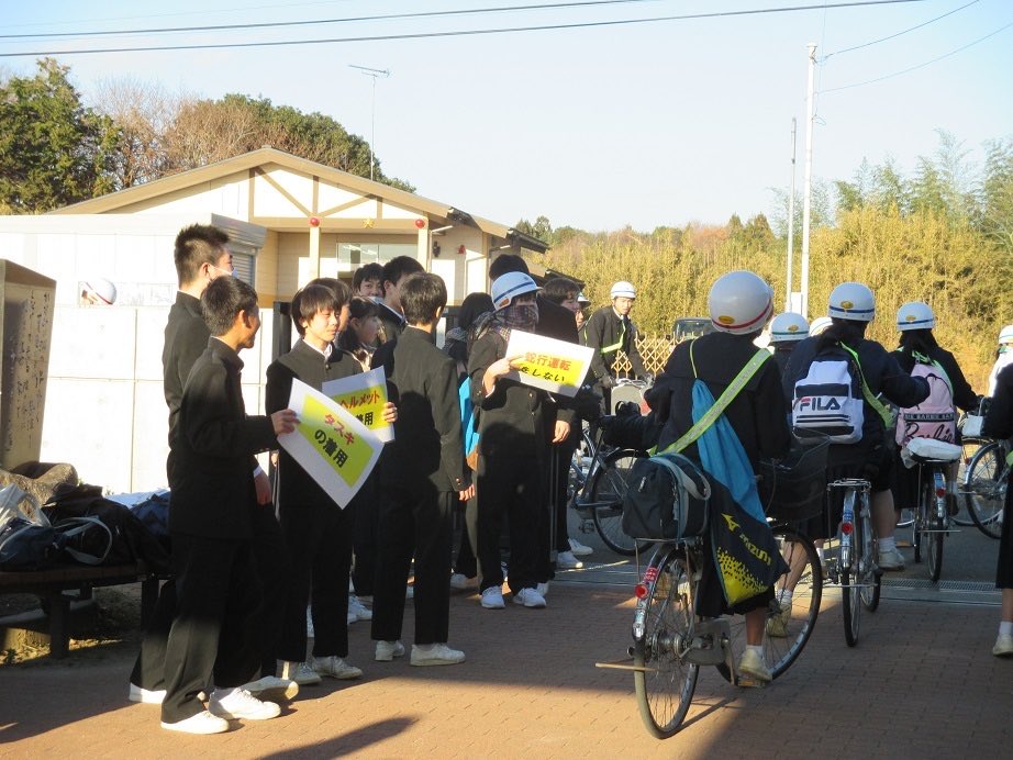 kenta2020m's tweet photo. ルールを守る自転車 https://t.co/VyuyzgvWSY