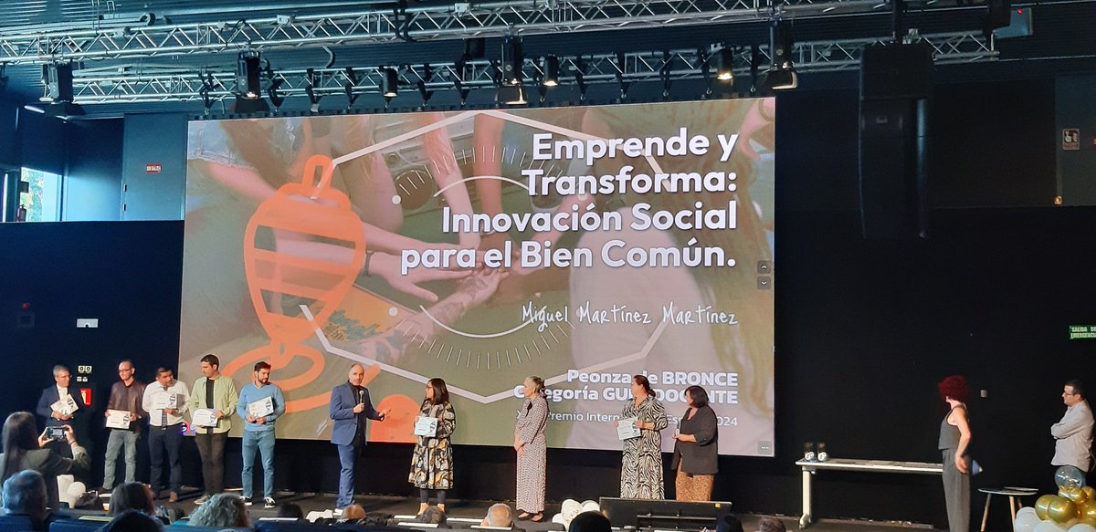 Un Projecte dut a terme en una residència escolar de Càdis, 
Premi a la Baldufa de Bronze
"Emprende y transforma: Innovación Social para el bien común"
<a href="/PremioEspiral/">Premio Espiral</a>  #ELF24
