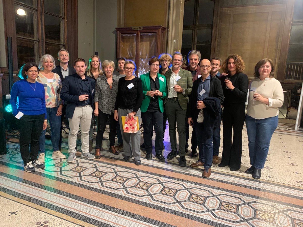 Fin de l'édition 2024  des Journée de #Recherche #Respiratoire . Merci aux orateurs et participants et un grand merci à Isabelle Vachier qui a coordonné avec brio RespirRent et organisé les J2R pendant plusieurs années. Elle passe la main à Bernard Mari et Christelle Guibert. 👏
