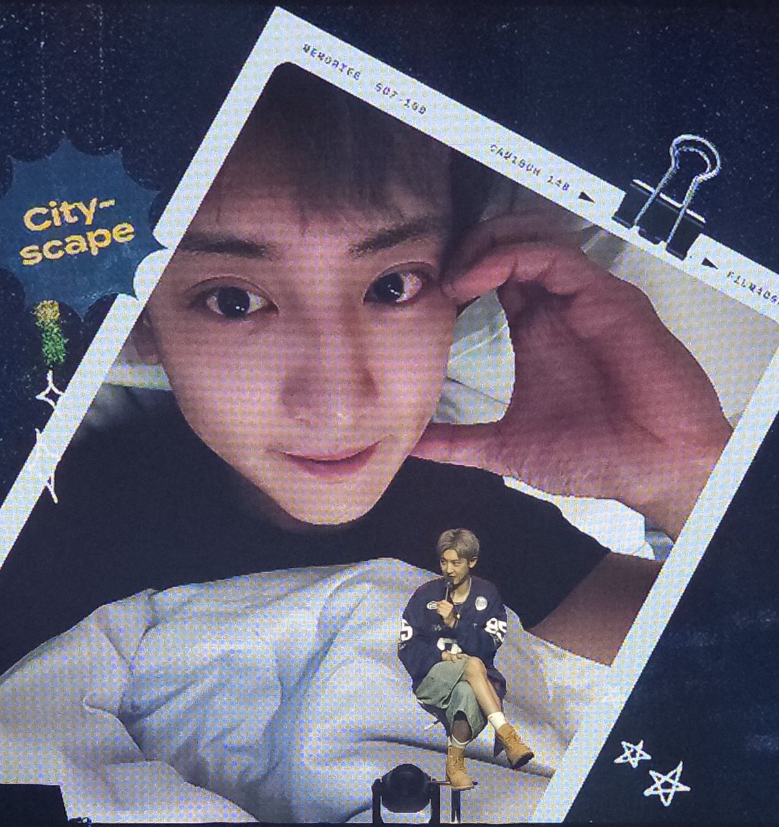 no_loey_no_life's tweet photo. A photo of Chanyeol yesterday before sleeping 🥹🫶

#CityScapeInMNL https://t.co/T1GTKKoEGU