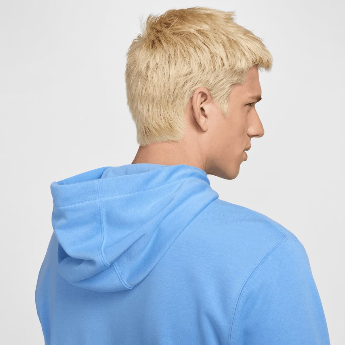 La veste Nike passe à 50€ au lieu de 75€ ❄️ 

Lien: tidd.ly/4eNsfMJ