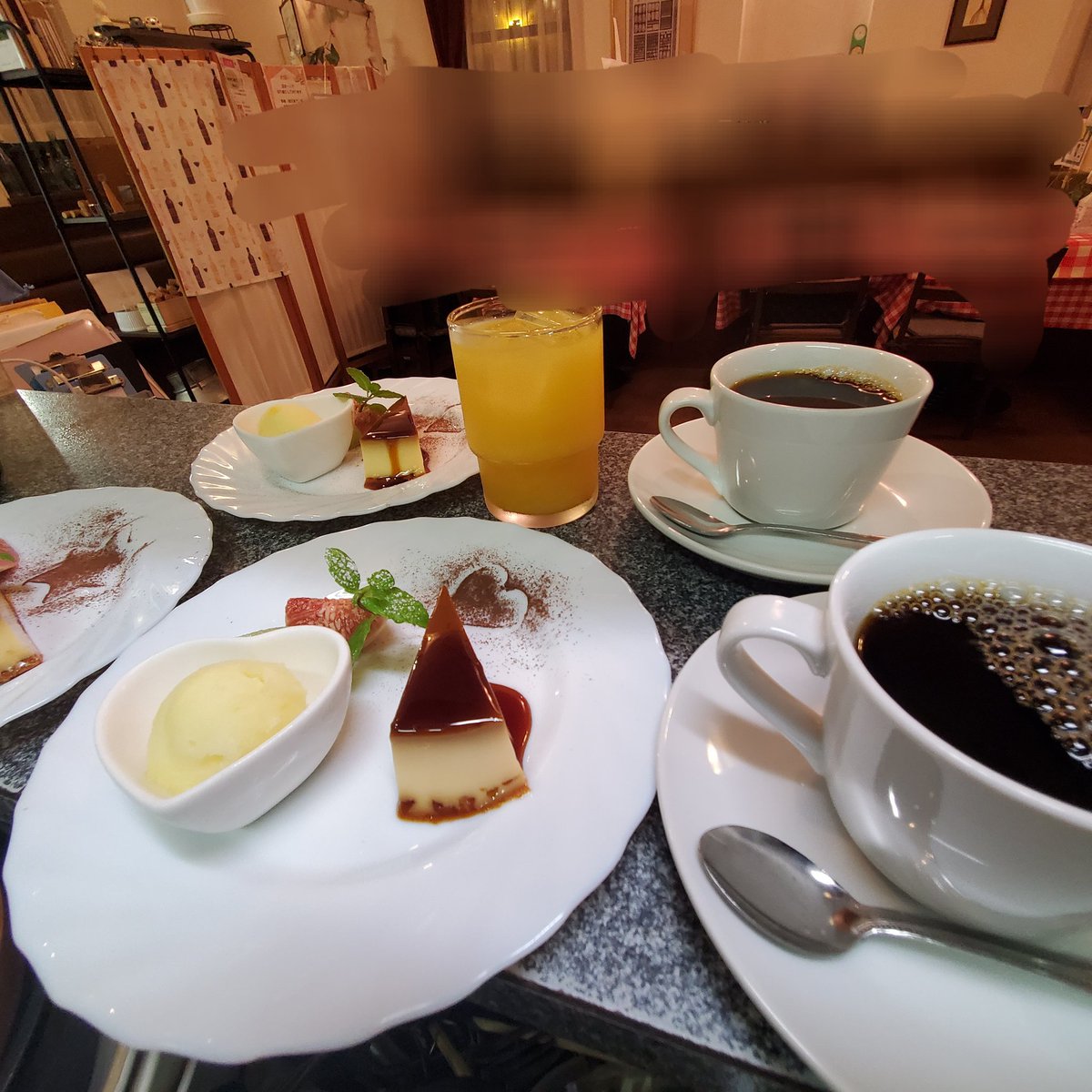 Belfigo1994's tweet photo. 旬さんまとキノコのペペロンチーノ
かぼちゃのポタージュ
国産牛サーロインのジェノベーゼ　モッツアレラチーズ焼き
昔ながらの焼きプリン　パイナップルソルベ
イチヂクとキウイ https://t.co/jIjMhhdoVo