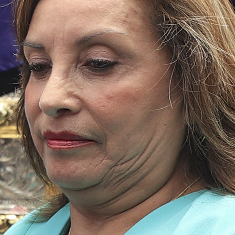 Tanta jalada de papada para terminar así.