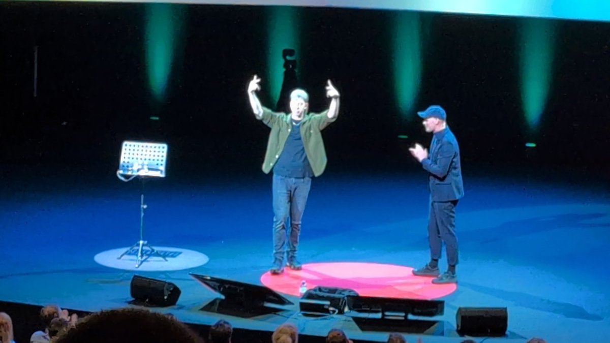 Pavel Kasík (@kasikp) on Twitter photo "Yo mamma so fat they call her Large Language Model!"
<a href="/ChrisPJTurner/">Chris Turner</a> easily beats ChatGPT Advanced Voice Mode in a rap battle 😂
#tedaivienna <a href="/TEDAIVienna/">TEDAI Vienna</a> "Yo mamma so fat they call her Large Language Model!"
<a href="/ChrisPJTurner/">Chris Turner</a> easily beats ChatGPT Advanced Voice Mode in a rap battle 😂
#tedaivienna <a href="/TEDAIVienna/">TEDAI Vienna</a>