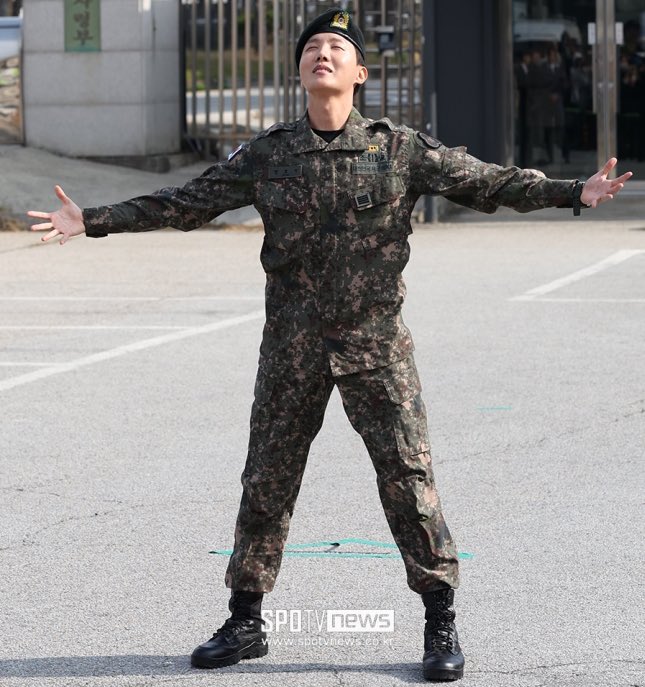 JhopeGlobalFan's tweet photo. 1 reply = 1 vote
1 RT = 1 vote

I vote for #jhope at #2024MAMAVOTE 

🗳 https://t.co/HZfcTFR7jJ

go vote for Hobi on the MNET Plus app too ❤️🥳 https://t.co/z26iDfUinu