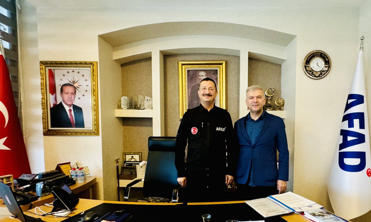 Uğur KORKMAZ (@ukorkmaz55) on Twitter photo AFAD Planlama ve Risk Azaltma Dairesi Başkanı <a href="/aktezcan/">abdulkadir tezcan</a> ile STK ve AFAD gönüllülüğü konusuna istişarelerde bulunduk. AFAD Planlama ve Risk Azaltma Dairesi Başkanı <a href="/aktezcan/">abdulkadir tezcan</a> ile STK ve AFAD gönüllülüğü konusuna istişarelerde bulunduk.