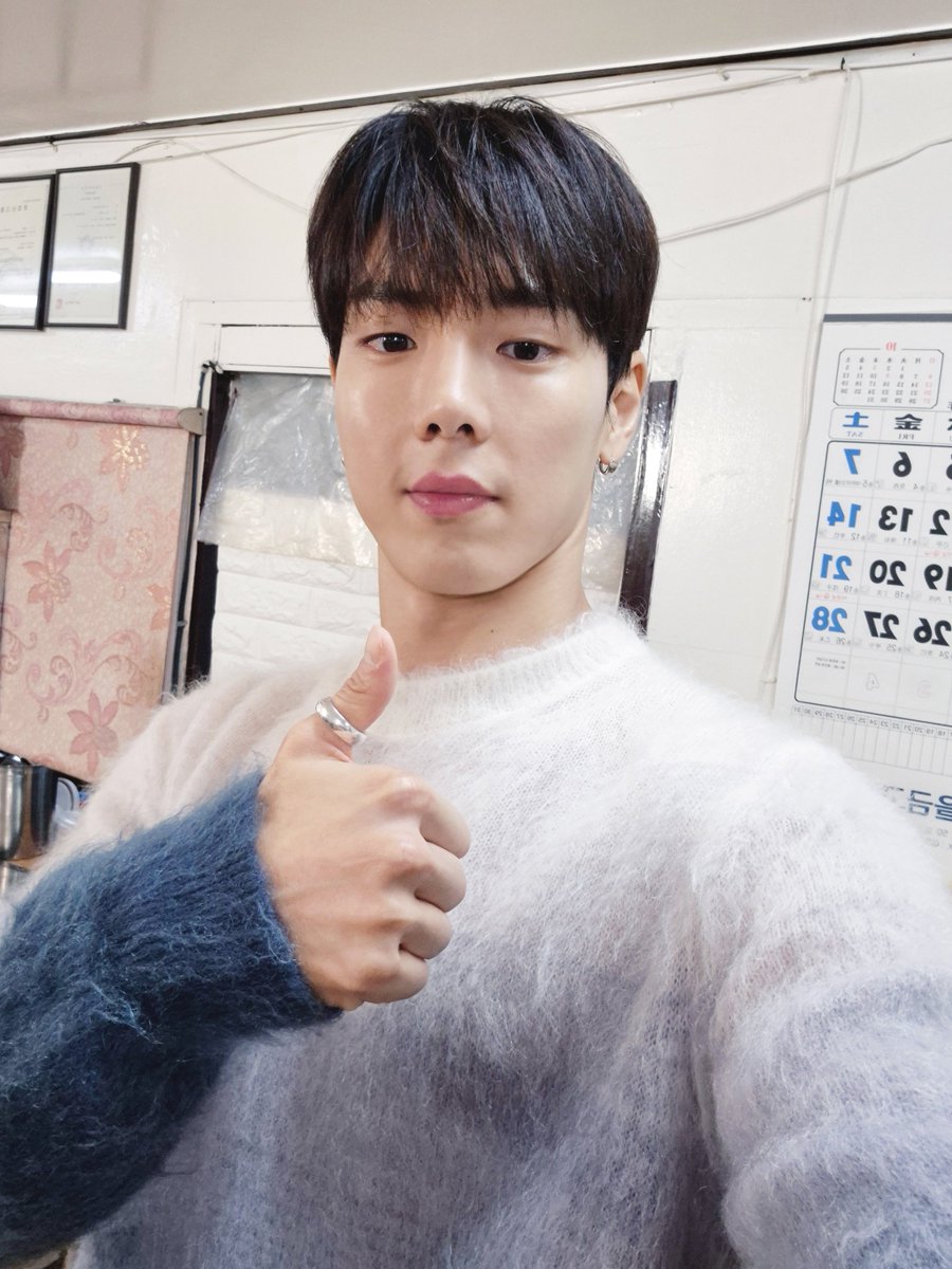 OfficialMONSTAX's tweet photo. 다음에 다시 함 가야겠어요 ㅎㅎ 즐거웠습니다 #셔누 https://t.co/2S1MkK2wio