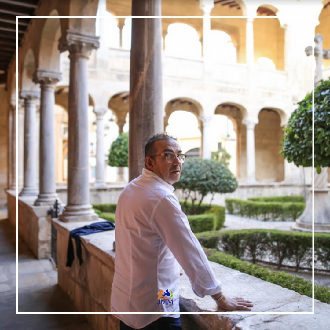 MarzaMerce's tweet photo. 🏰 19 de Octubre - Día Mundial de las Catedrales 🌍

🙏🏼 Hoy celebramos el patrimonio cultural que representan. En el Claustro de la Catedral de Orihuela, reflexionamos sobre su importancia como símbolos de fe y comunidad. 💬

👉 ¿Cómo podemos preservar este legado para el futuro? https://t.co/BAmTNMDDLG