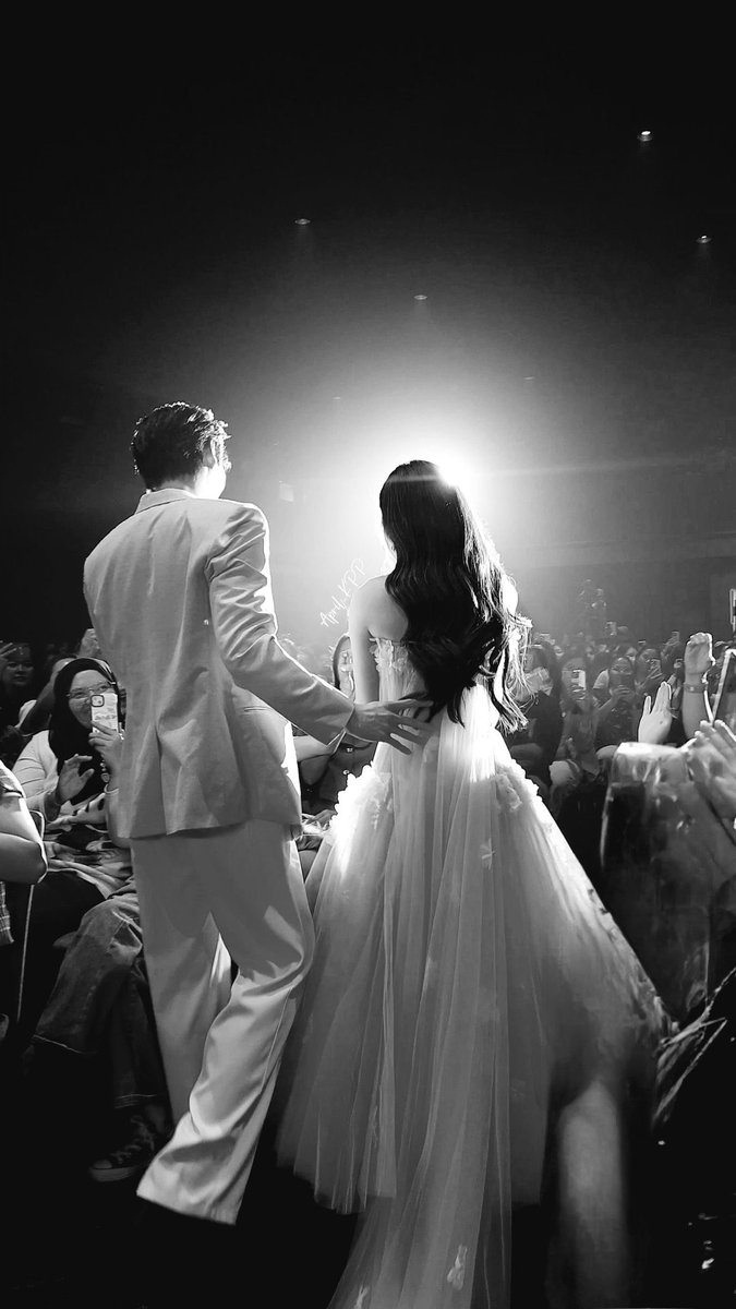 mayeon2274's tweet image. “ใครกันที่ทำให้ฉันรัก ใครกันที่มาอยู่ในความฝัน คนที่ฉันคิดถึงอยู่ทุกวัน ก็ใครคนนั้นฉันเรียกว่าเธอ”

😾🫶🏻🐥🤍🖤

KAOPP 1ST FAN MEETING
#9PP #KAOPP #เก้าพีพี 
#KaoPP_RetroParty2024
#number_9th #punpreedee