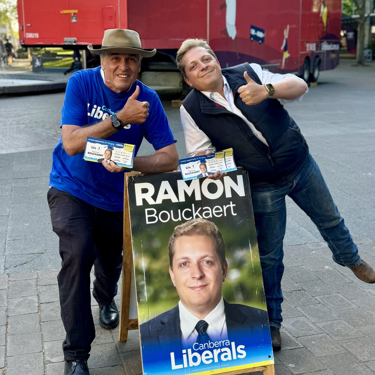 RamonBouckaert's tweet photo. And that’s a wrap! 🎬

Thanks for your support everyone. Now let’s sit back and watch the results come in. https://t.co/pevtdDyLNL