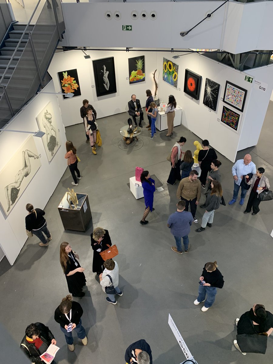 BlueChipArt1's tweet photo. Art Market Budapest 2024 @SamShendi @slav_metalurges @levine_art @artmarketbud busy day https://t.co/qTj49Nzc7B