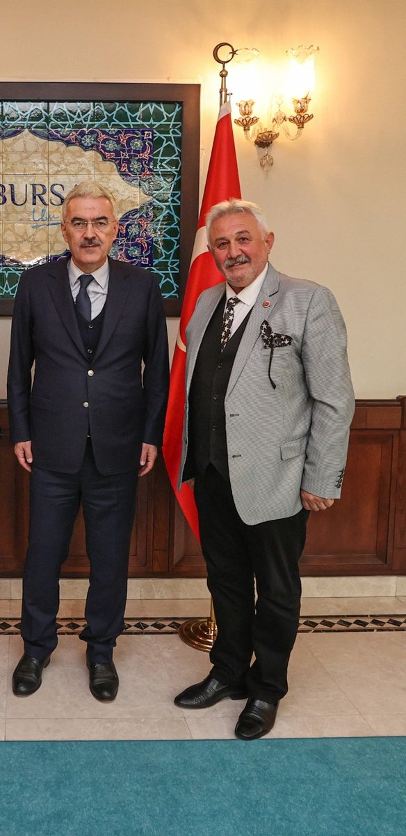 SebahattinTet18's tweet photo. Bursa Vali' si Sn. EROL AYYILDIZ' ı, Bursa Emniyet Müdürü Sn. Dr. SABİT AKIN ZAİMOĞLU ve Gemlik Belediye Başkanı Sn. ŞÜKRÜ DEVİREN' i makamlarında ziyarette bulundum. İlgi ve alâkalarından dolayı kendilerine ayrı ayrı teşekkür ederim. https://t.co/NGPQecJopf