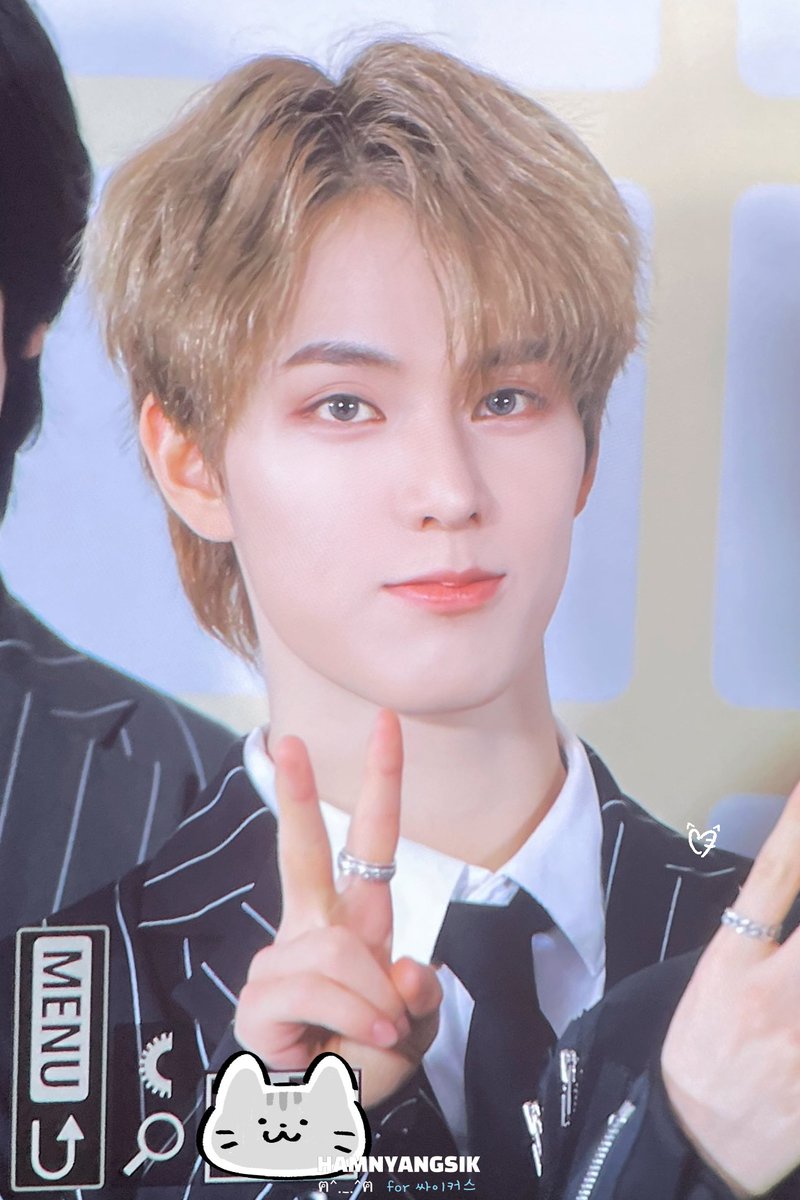 241019 pre =^..^=

오늘도 화이팅!!

#JINSIK #진식 #XIKERS #싸이커스