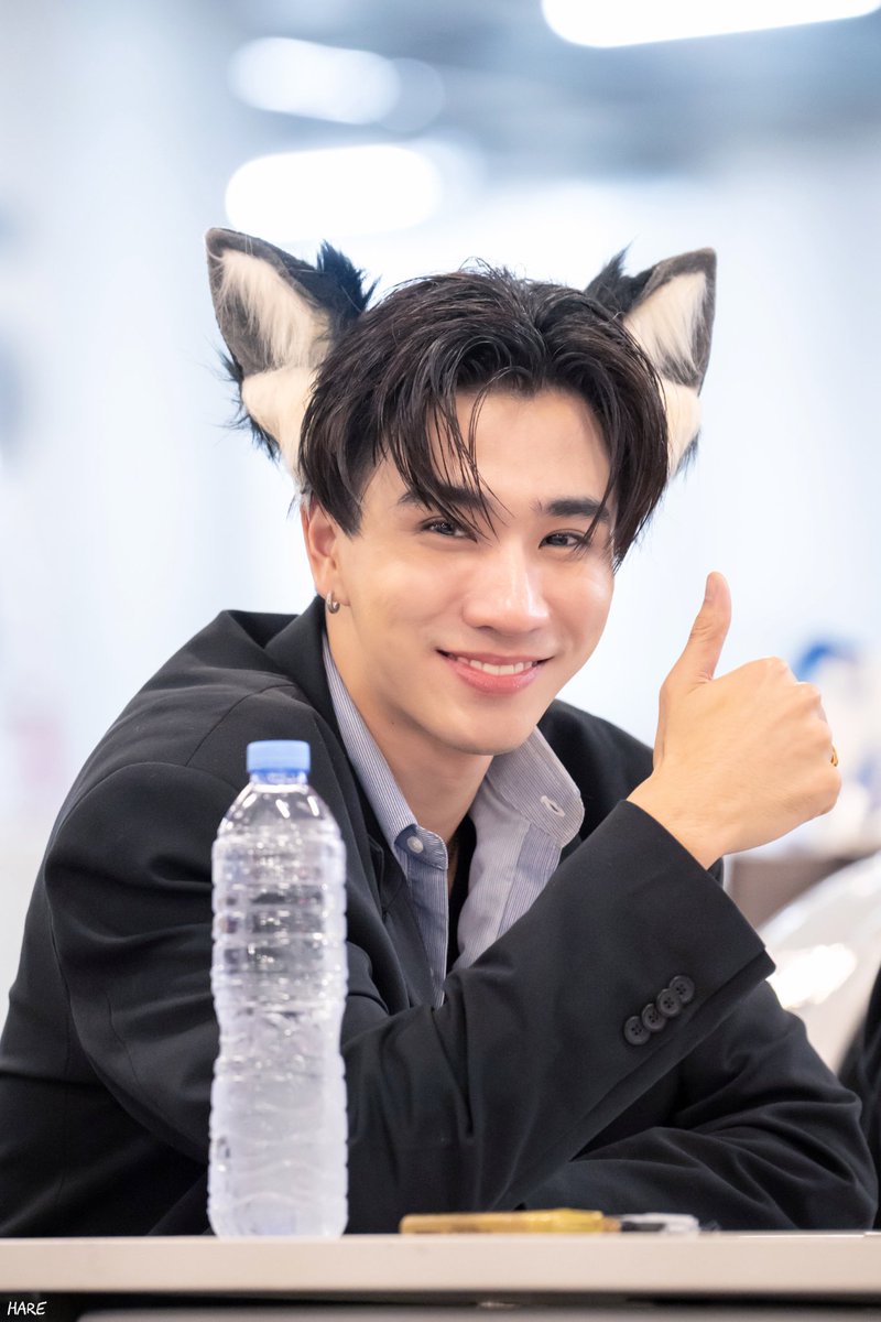 Hareshine's tweet photo. ไว้ชีวิตคนที่เป็นแฟนไม่ได้ด้วยค่ะ
␥🐾🐺 @perthppe

PERTHSANTA X BOOKEXPO
#BookExpo2024xPS
#PerthTanapon #KDPPE https://t.co/wrXCZAZ2DR