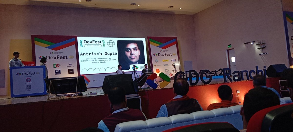 deepesh_np's tweet photo. @AntrixshG 
Attending the podcast on data science a good learning and interactive session. https://t.co/DRfUsvm0F6