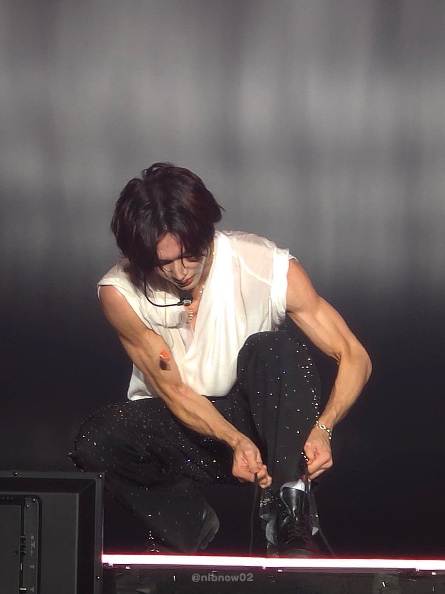 아니 하 미친 어떻게사람팔이저래?