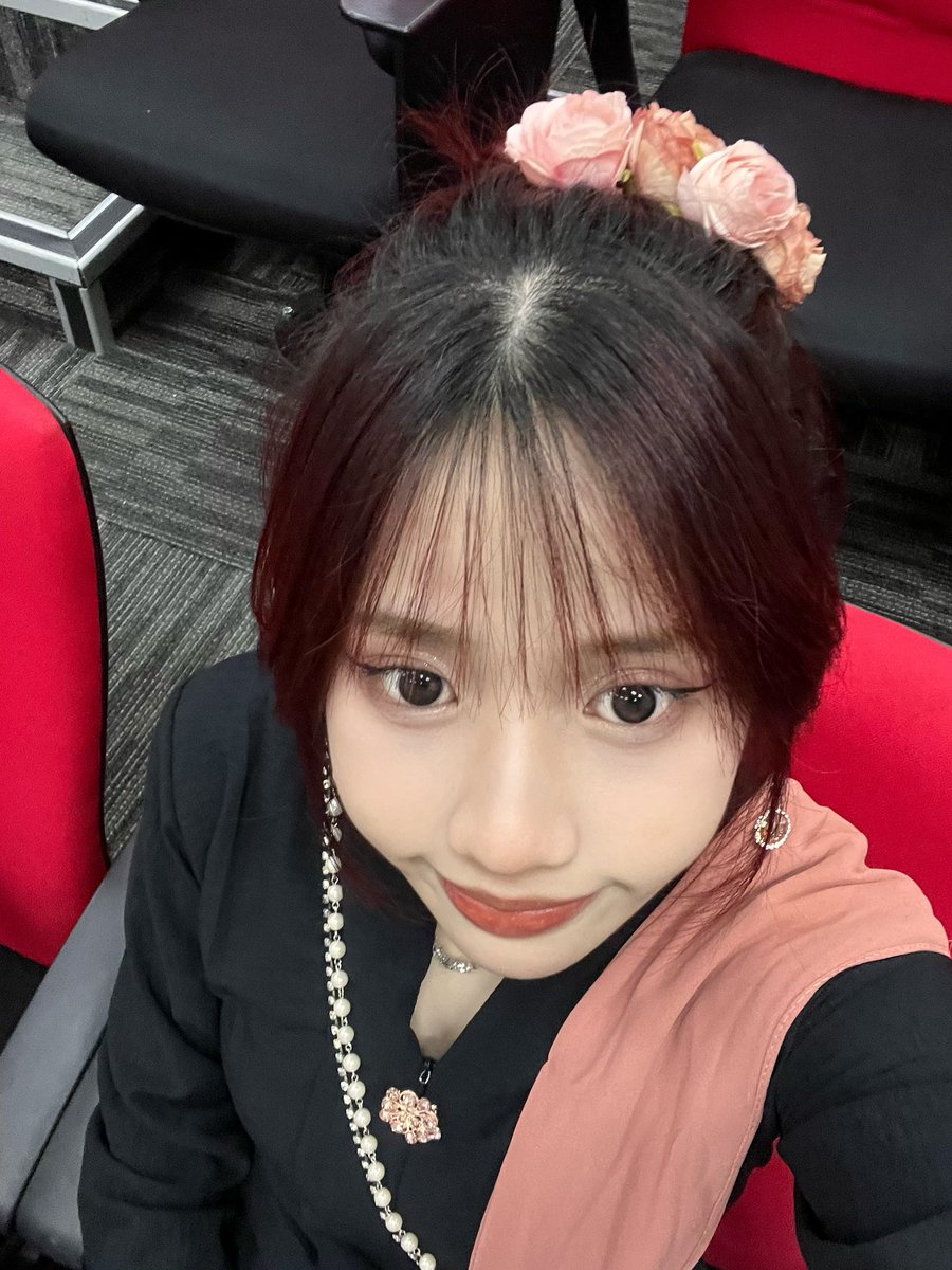 Yishyan_klp48's tweet photo. lets do our best 🌝❤️ https://t.co/1IHjl1WeF3