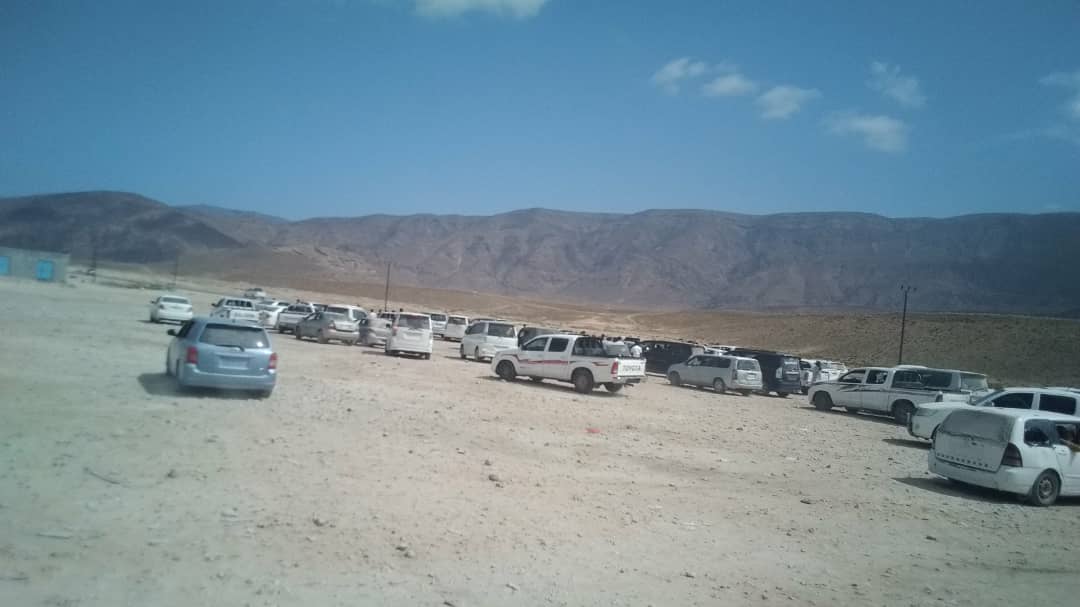 حشود مديرية المسيلة المتجه صوب مدينة الغيضة للمشاركة في مهرجان المهرة الأكتوبري الكرنفالي بمناسبة الذكرى الـ  61لثورة 14 من أكتوبر, تحت شعار ( هويتنا جنوبية ) .
#اكتوبر_موعدنا_المهرة
#اكتوبر_مجيد_هويتنا_جنوبيه
#انتقالي_المهره
