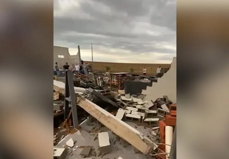 irene_makarenko's tweet image. October 17-18 #CLIMATEFAST

🌊Mexico, #HeavyRain, #Flooding, 3 dead
🌪️Argentina, #Rain, #Hail, Hurricane #winds, #tornado
🌊Senegal, 20 towns are underwater
⚡️Australia, 130,000 lightning strikes
🌊France, severe flooding
🚨Brazil, #Storm
⚠️Algeria, #Sandstorm
🌊Indonesia, #Flood