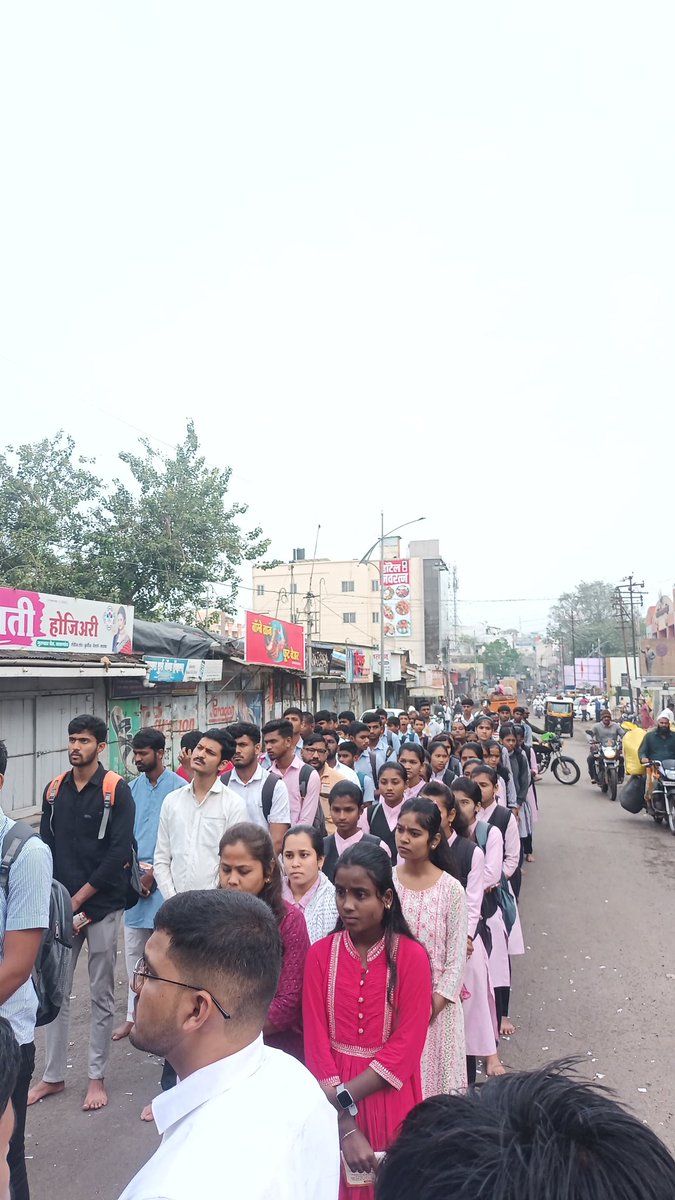 ABVPSangli's tweet photo. अ.भा.वि.प. सांगली विभाग
" शिवमल्हार यात्रा "
दि.१९-१०-२०२४ रोजी
श्री शिवतीर्थ तासगांव येथे पूजेच्या वेळी मोठ्या संख्येने ग्रामस्थ व विद्यार्थी उपस्थित होते. तसेच "छत्रपती शिवाजी महाराजांचे व पुण्यश्लोक अहिल्यादेवींचे हिंदूत्व" या विषयाची मांडणी केली.

#ShivMalharYatra
#ABVPSangli https://t.co/FkpHVzvT1z