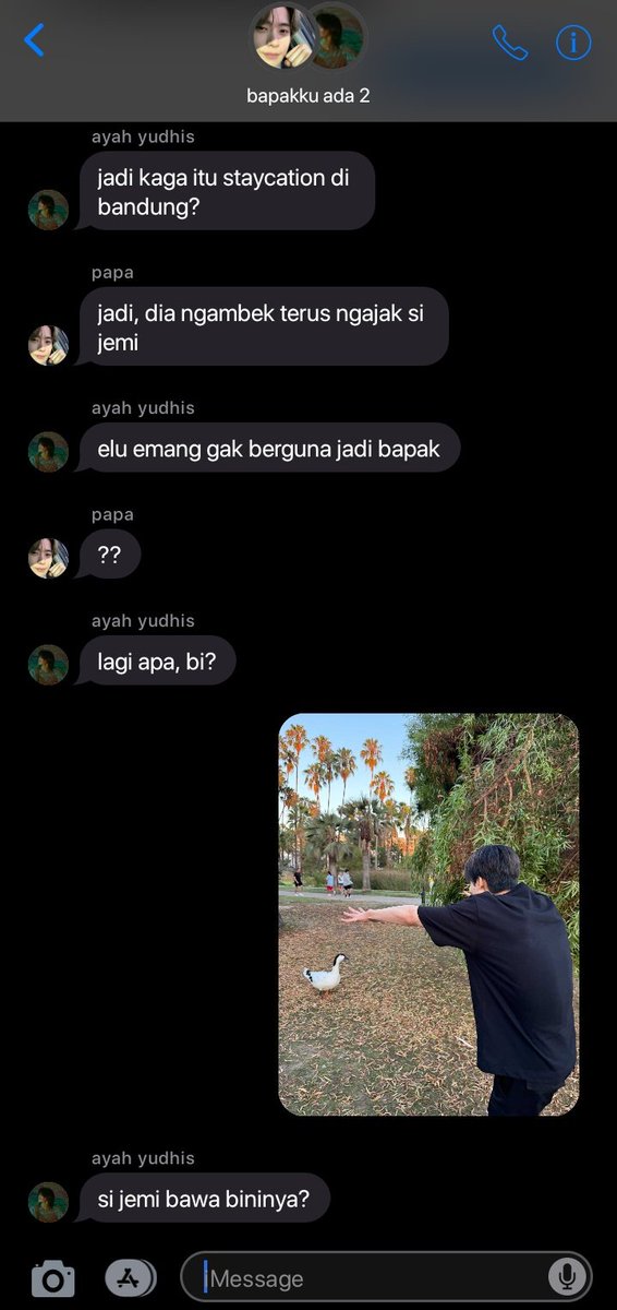 cakgrays's tweet photo. ceritanya bian lagi berusaha bikin bapak-bapak ini nyesel karna nolak ajakan dia https://t.co/Zhu8hm6dYL