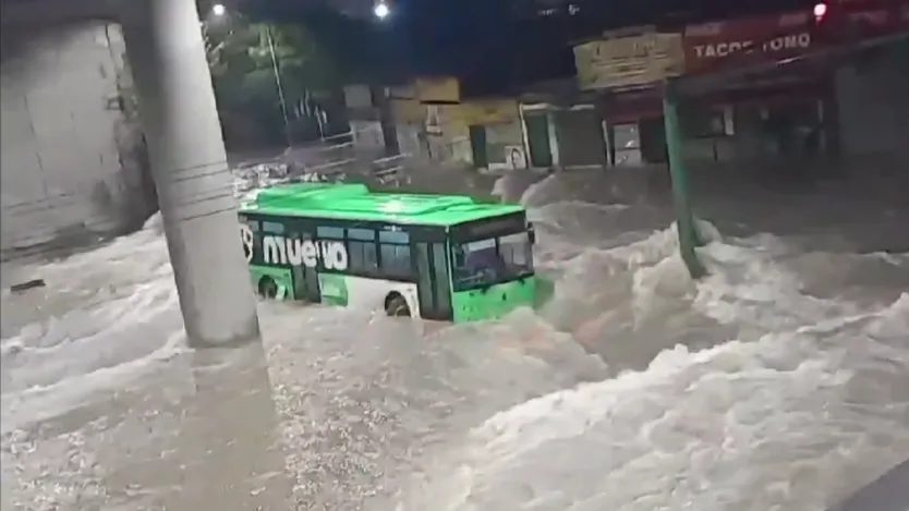 irene_makarenko's tweet image. October 17-18 #CLIMATEFAST

🌊Mexico, #HeavyRain, #Flooding, 3 dead
🌪️Argentina, #Rain, #Hail, Hurricane #winds, #tornado
🌊Senegal, 20 towns are underwater
⚡️Australia, 130,000 lightning strikes
🌊France, severe flooding
🚨Brazil, #Storm
⚠️Algeria, #Sandstorm
🌊Indonesia, #Flood