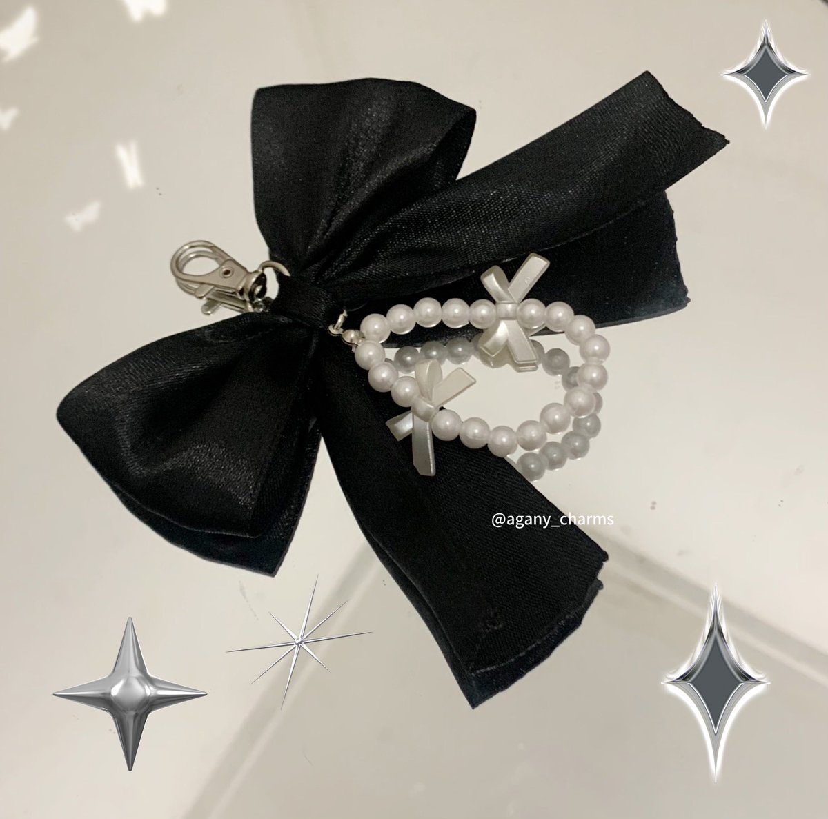 mocapcin's tweet photo. Halo guys, spesial promo produk baru aku mau open PO keychain ribbon handmade dengan harga murahh

💸only 10k aja
ada yang mauu??? https://t.co/KZDB5yrs9J