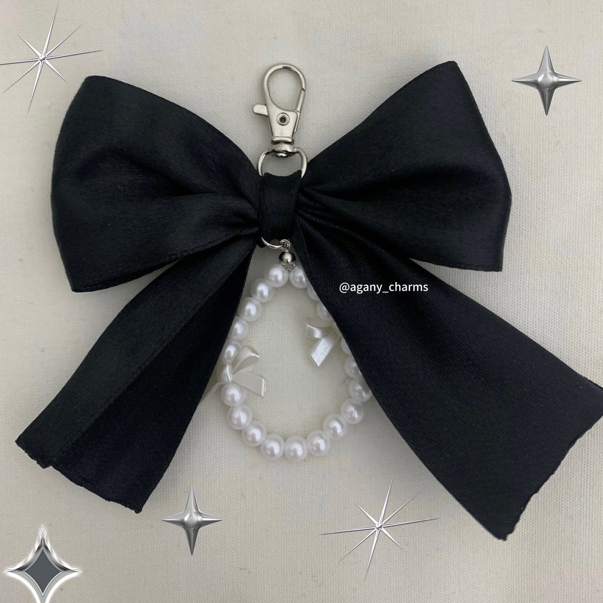 mocapcin's tweet photo. Halo guys, spesial promo produk baru aku mau open PO keychain ribbon handmade dengan harga murahh

💸only 10k aja
ada yang mauu??? https://t.co/KZDB5yrs9J
