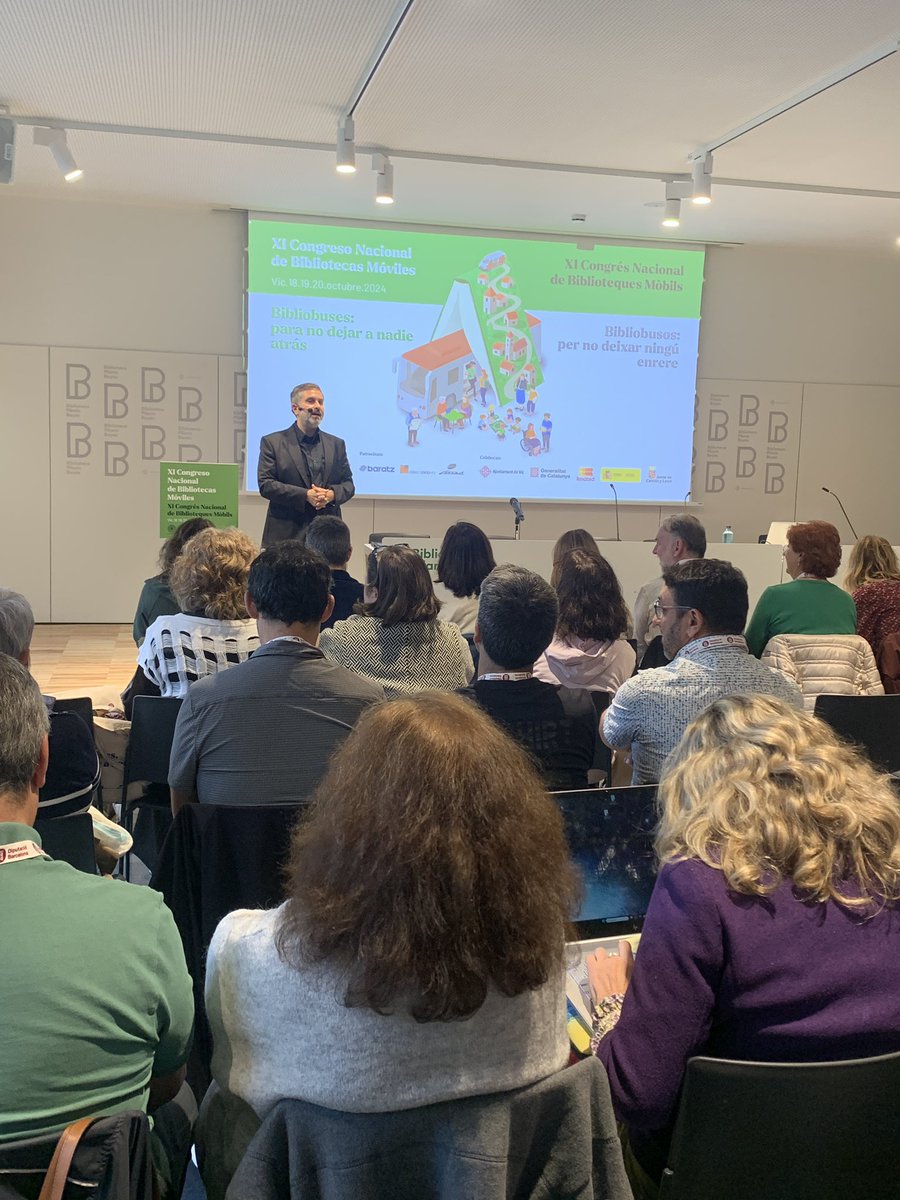 BibliotecaVicPB's tweet photo. Bon dia! Avui a la BPB acollim la segona jornada del Congrés Nacional de Biblioteques Mòbils: “Bibliobusos per no deixar ningú enrere”, comencem el dia amb “Las furgotecas de Galicia”.

#11CNBM @aj_vic @bibliotequesXBM @aclebim @bibliotequescat https://t.co/h05hwnbEYb
