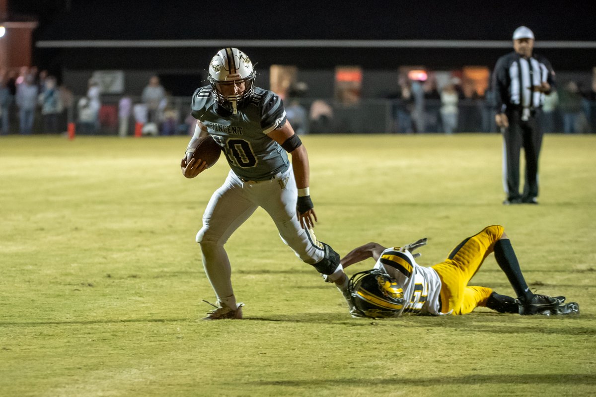 andrewtsimonson's tweet photo. The Vincent Yellow Jackets battled adversity from all angles but found a way to get the win in a shootout against Isabella.

Story by Stephen Dawkins and Photos by Larry Dancy: https://t.co/b1Nmpb9wz9 https://t.co/hy9K9bBKdl