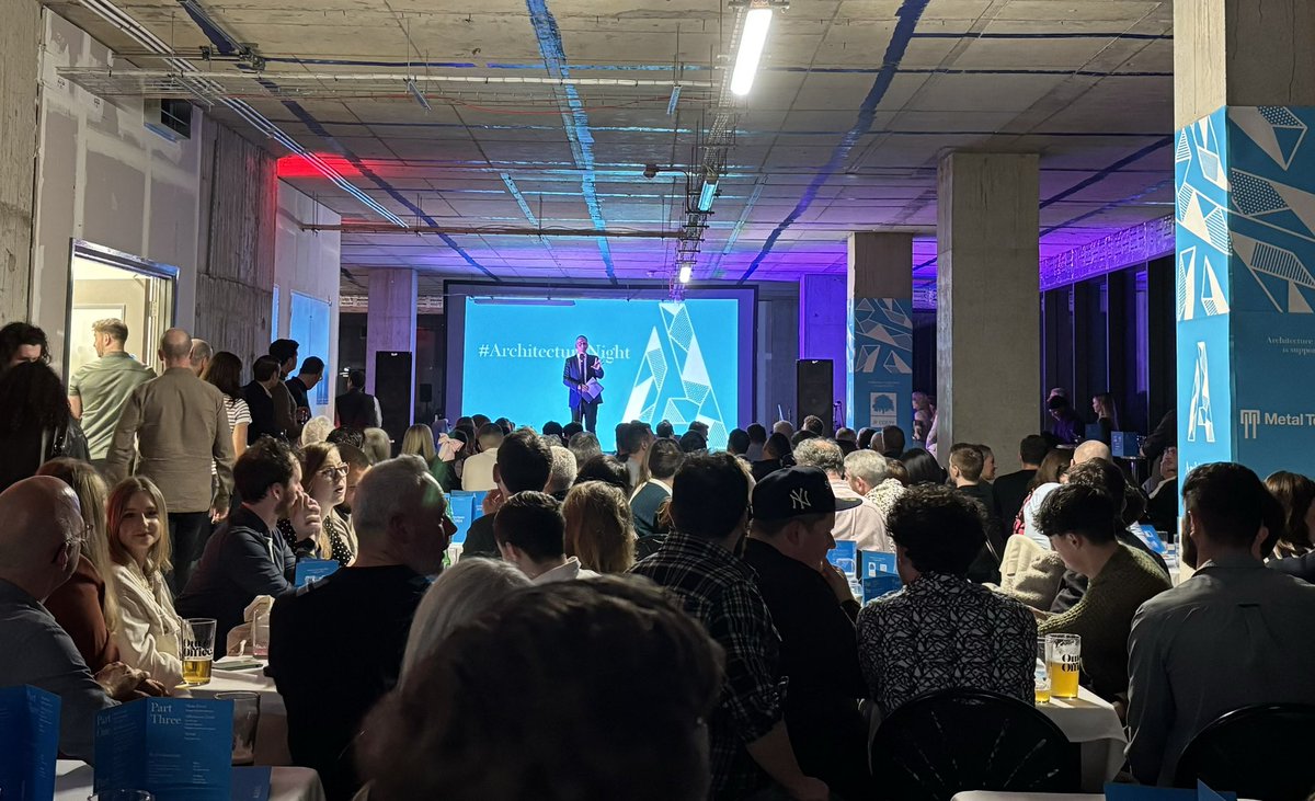 Chris Bryson tweet media