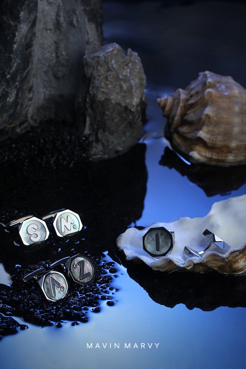 💎Check out these amazing Barents Sea Chart cufflinks! The 26-letter series inlaid with butterfly shells is a true stunner.
✨Elegant and unique, they add charm to any outfit. Whether for a gift or for yourself。💖
mavinmarvy.store