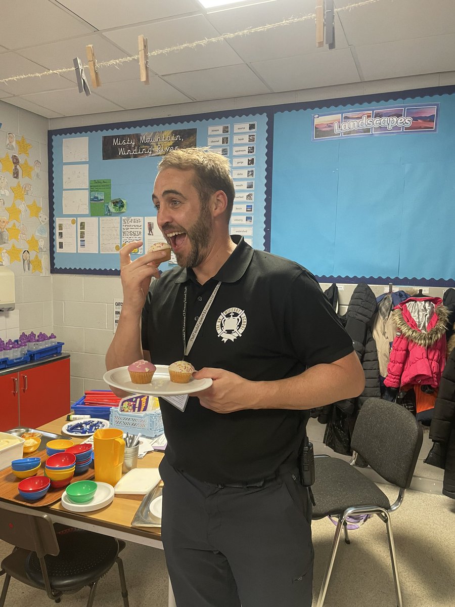 Another 100% attendance treat for Chavasse and Roscoe! I think the staff are enjoying the super attendance too! Who will do it next week? <a href="/KSL_Kirkdale/">Kirkdale St Lawrence</a> <a href="/MissEngland9/">Mrs England</a> <a href="/MissBall_KSL/">Miss Ball</a>