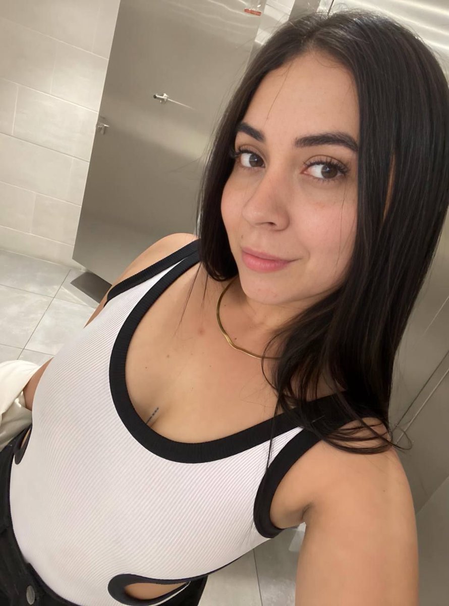lexgrcx's tweet photo. Bon weekend, pour ma part repos de prévu et vous ? 😇 
Dites moi votre programme 💗 https://t.co/c8AlFHUtoy