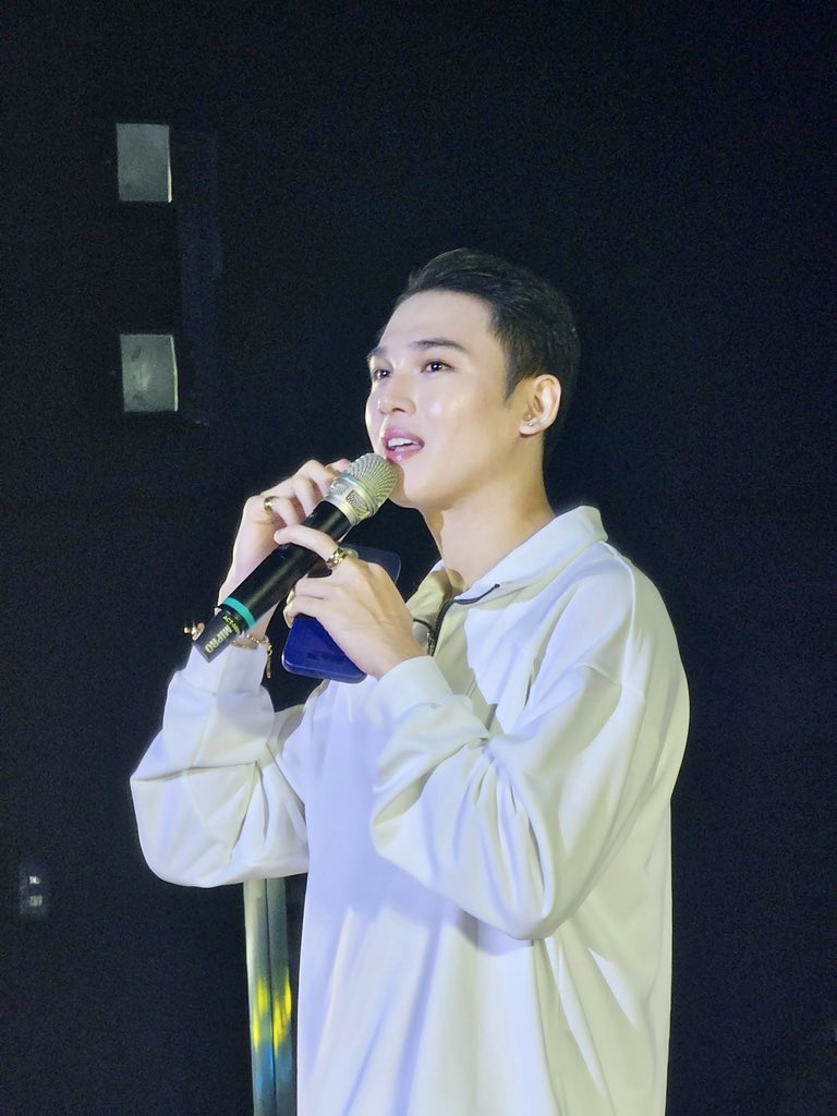 starhuntabscbn's tweet photo. LOOK: #SkyQuizon as one of the guest speakers at the #MADTalksPadayon in SM Megamall. ✨
#MADTalks https://t.co/8W99XOT98s